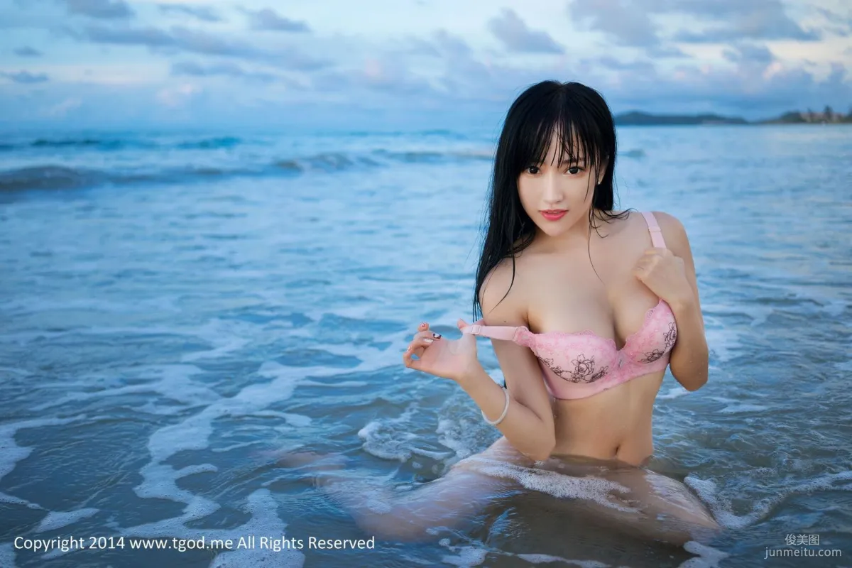 楊上萱《快樂的美麗》 [TGOD推女神] 寫真集 16