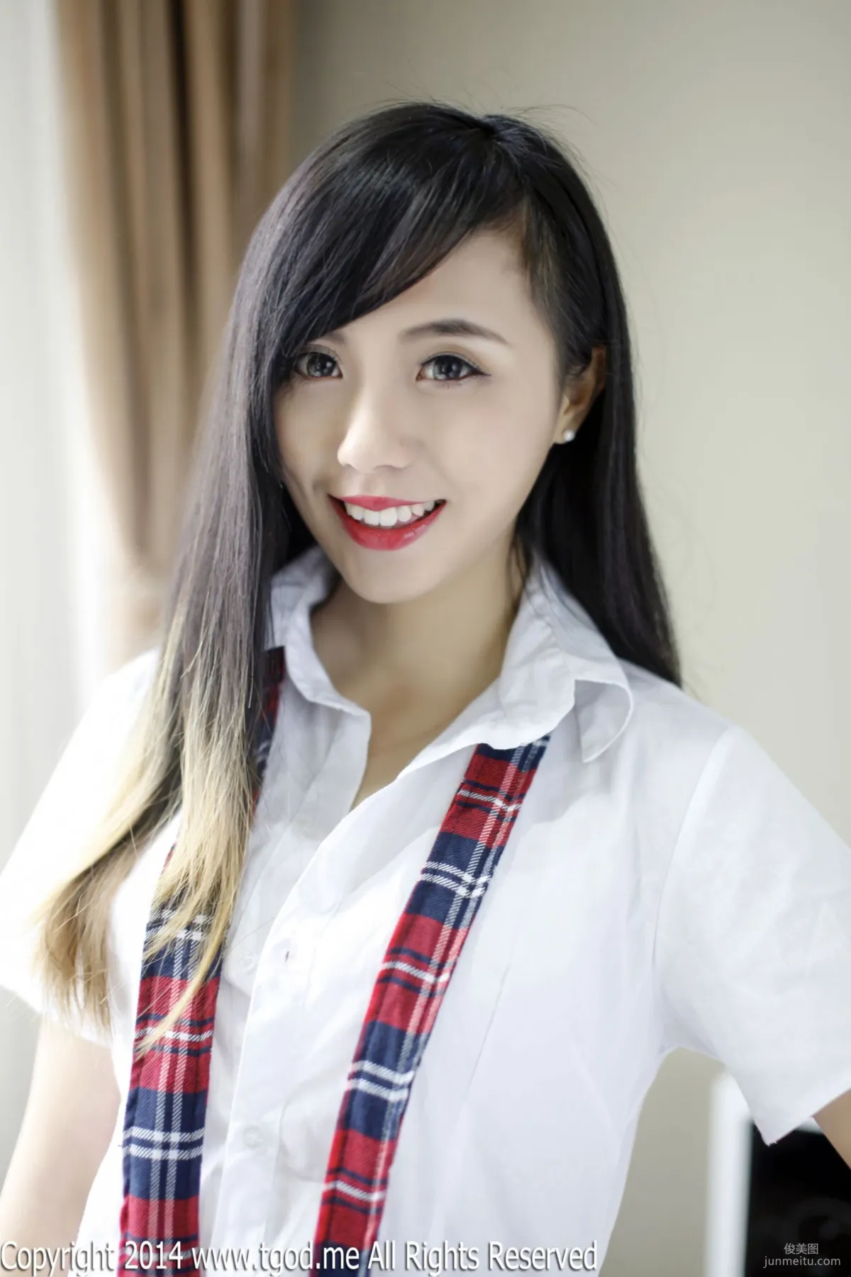 謝忱倬《平安夜校服的誘惑》 [TGOD推女神] 寫真集 15