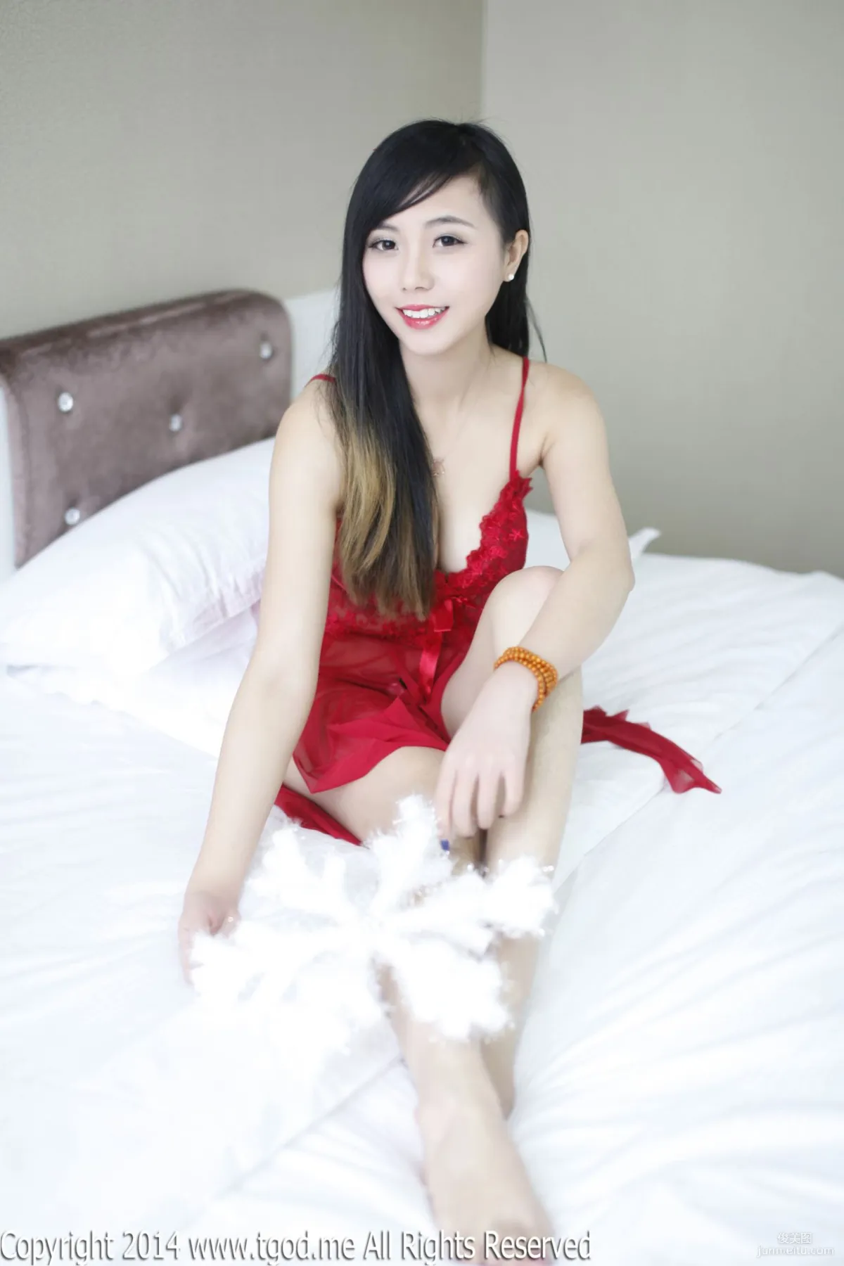 謝忱倬《平安夜校服的誘惑》 [TGOD推女神] 寫真集 73