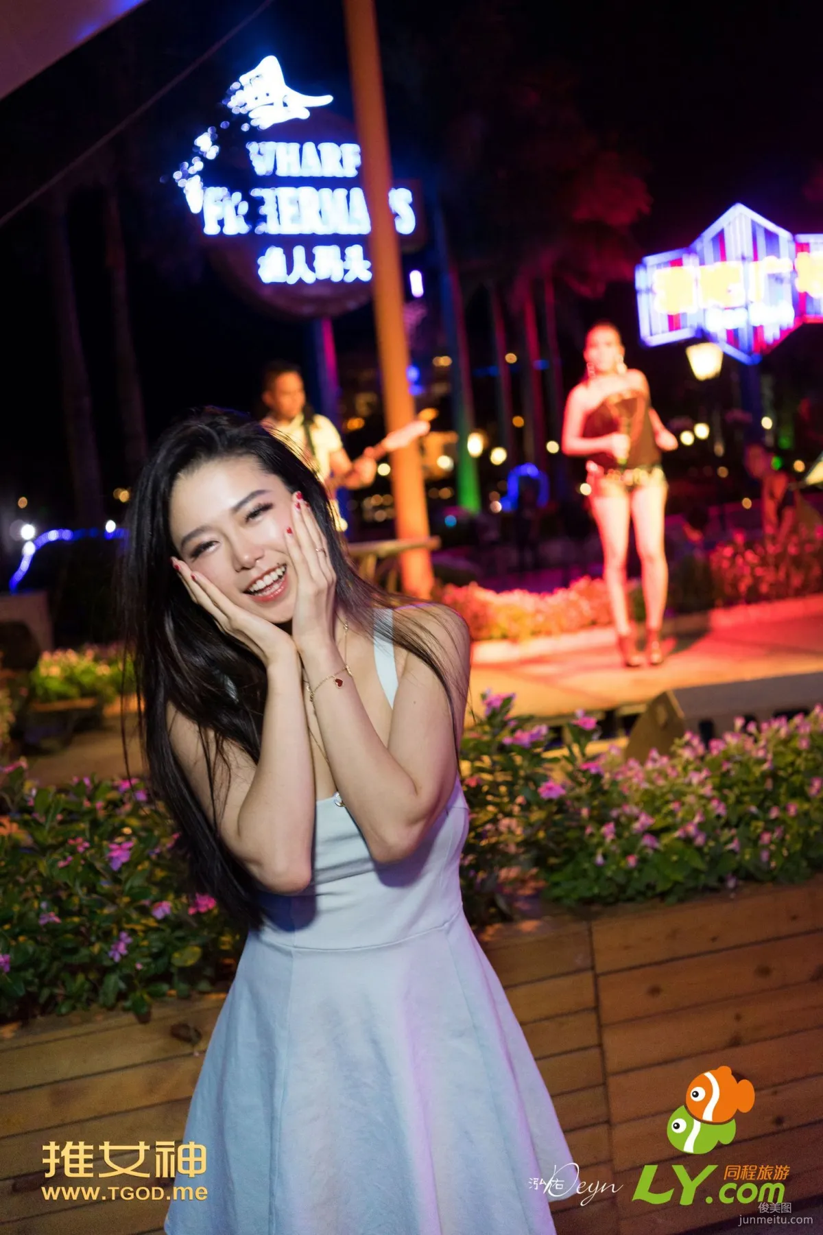 本能Luvian《女神去哪儿第4期》  [TGOD推女神] 写真集17