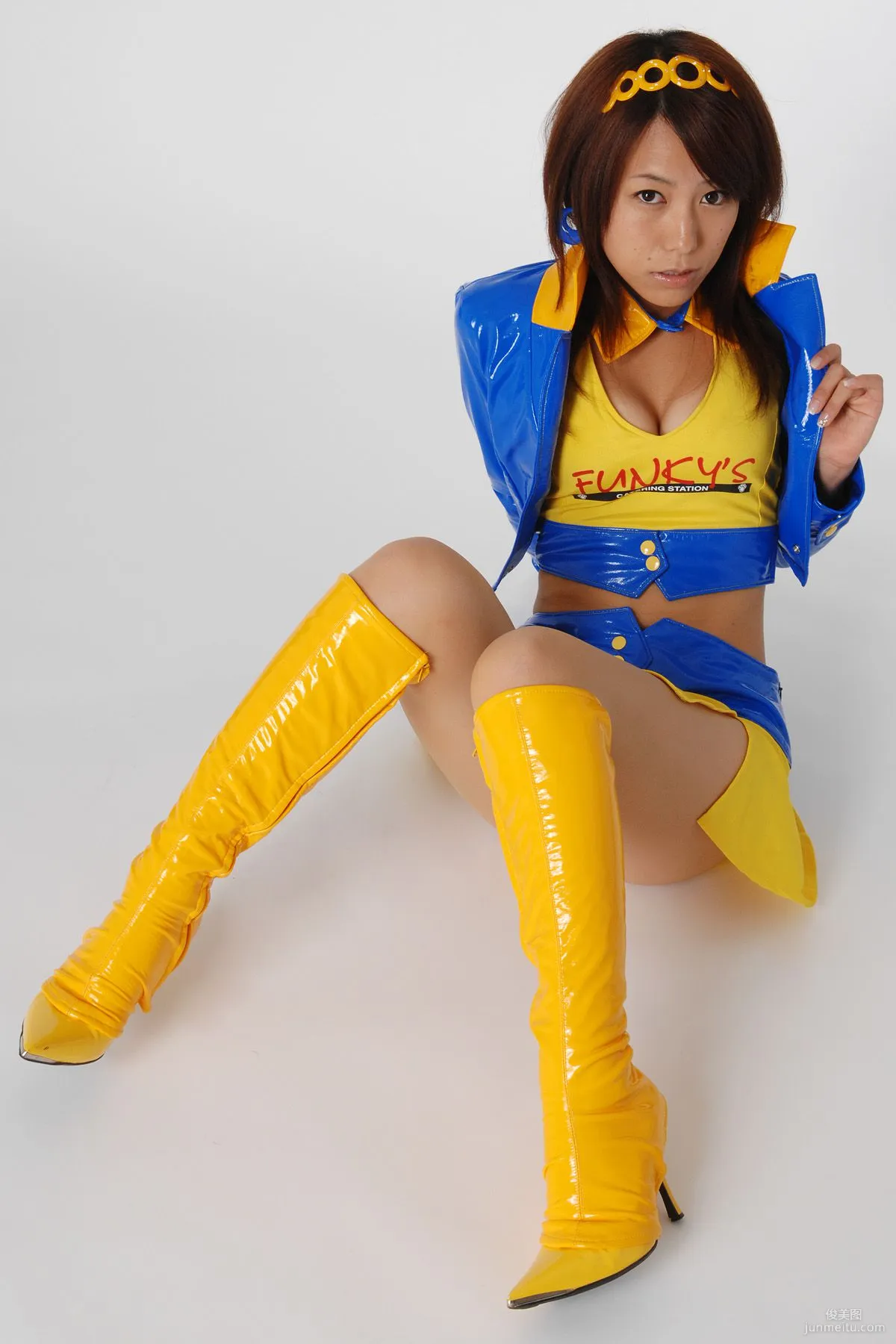 [BWH] HRQ0079 柏木美裡《賽車女郎+泳裝高叉》寫真集 15