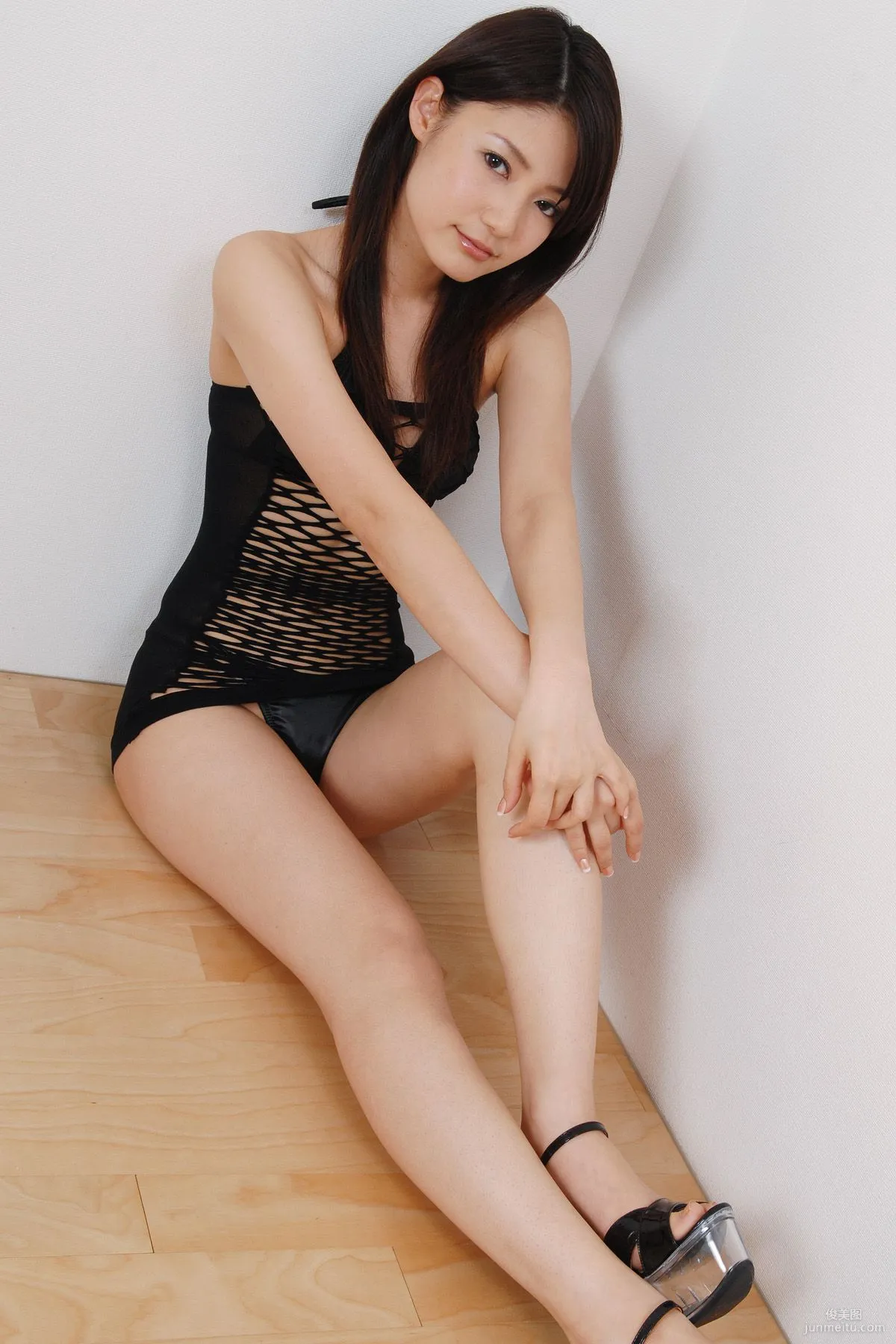 [BWH] HRQ0069 Hitomi Furusaki 古崎瞳《賽車女郎+泳裝》寫真集 40