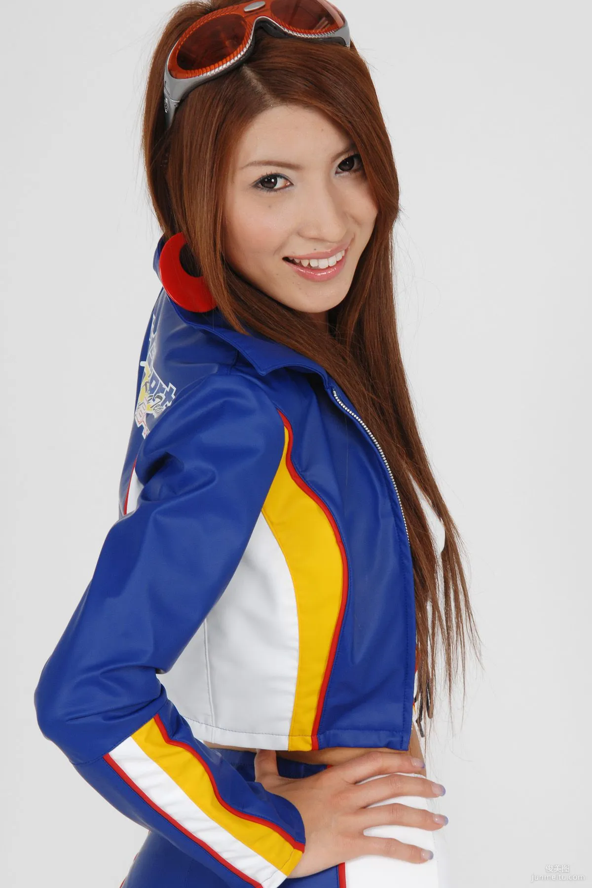 [BWH] HRQ0067 高橋千咲姫《賽車女郎+高叉》寫真集 11
