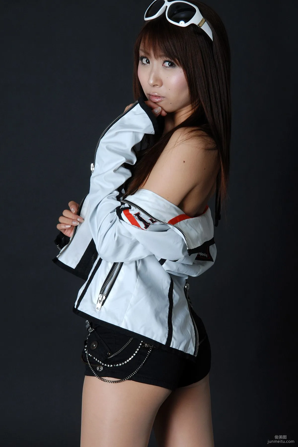 [BWH] HRQ0093 我妻さおり《賽車女郎裝+性感高叉》寫真集 28
