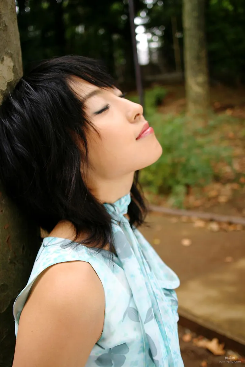 佐藤寛子 《昭和ノスタルジー》写真集 [For-side] 3