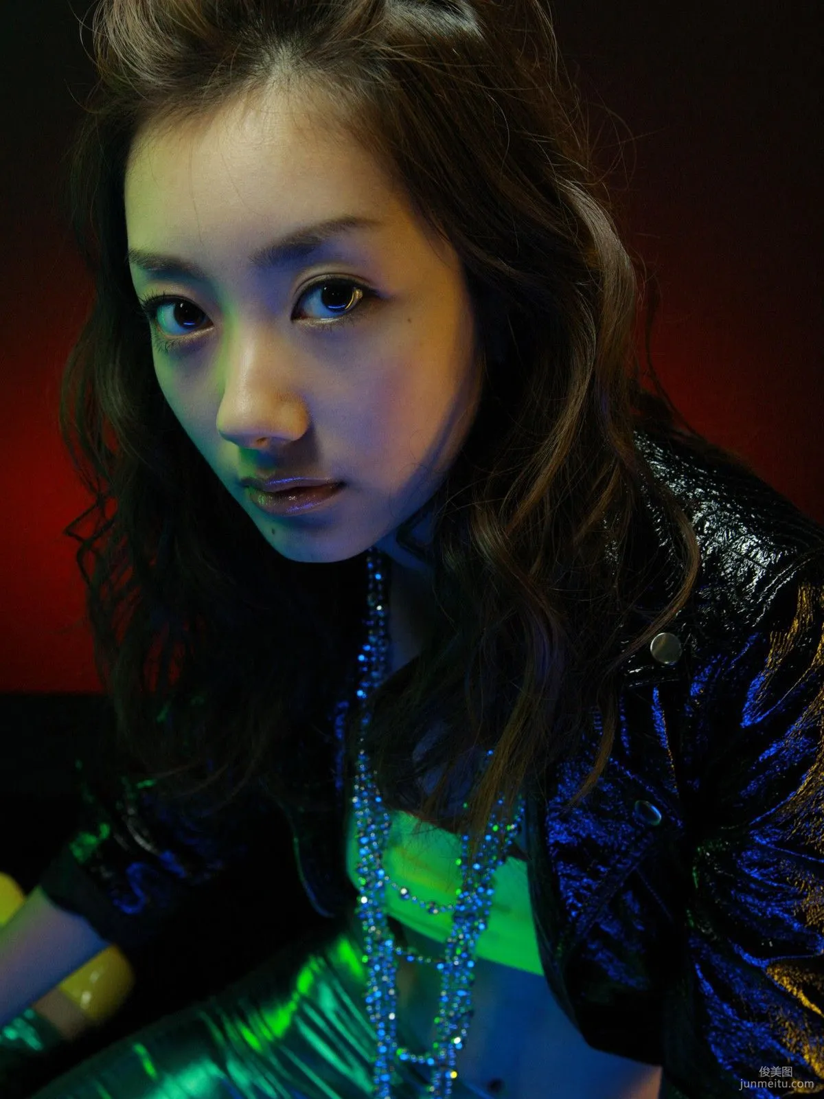 南波瑠《超美少女- 波瑠が初グラビアに挑戦》 寫真集 [Sabra.net] 12