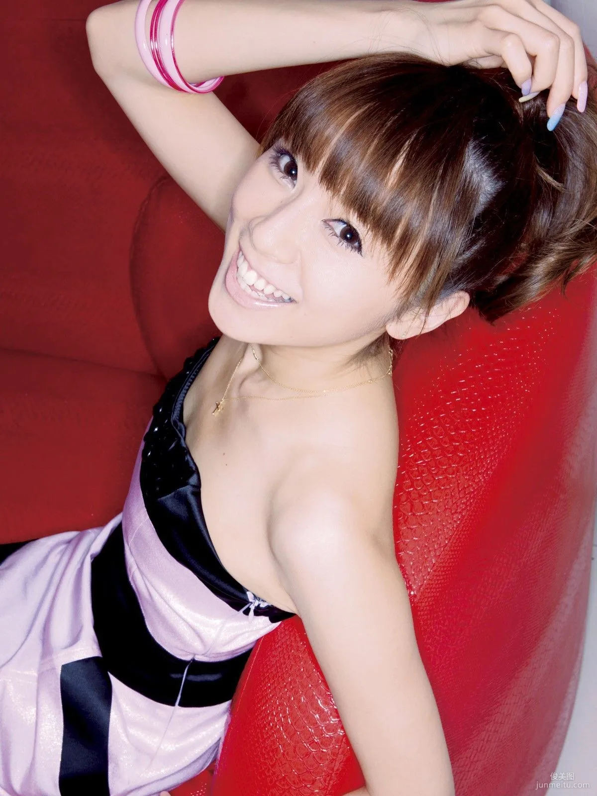 長谷川潤+鈴木亜美《IN HOUSE NATION》寫真集 [Sabra.net] 19
