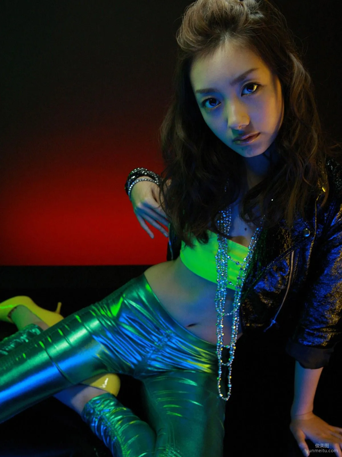 南波瑠《超美少女- 波瑠が初グラビアに挑戦》 寫真集 [Sabra.net] 18