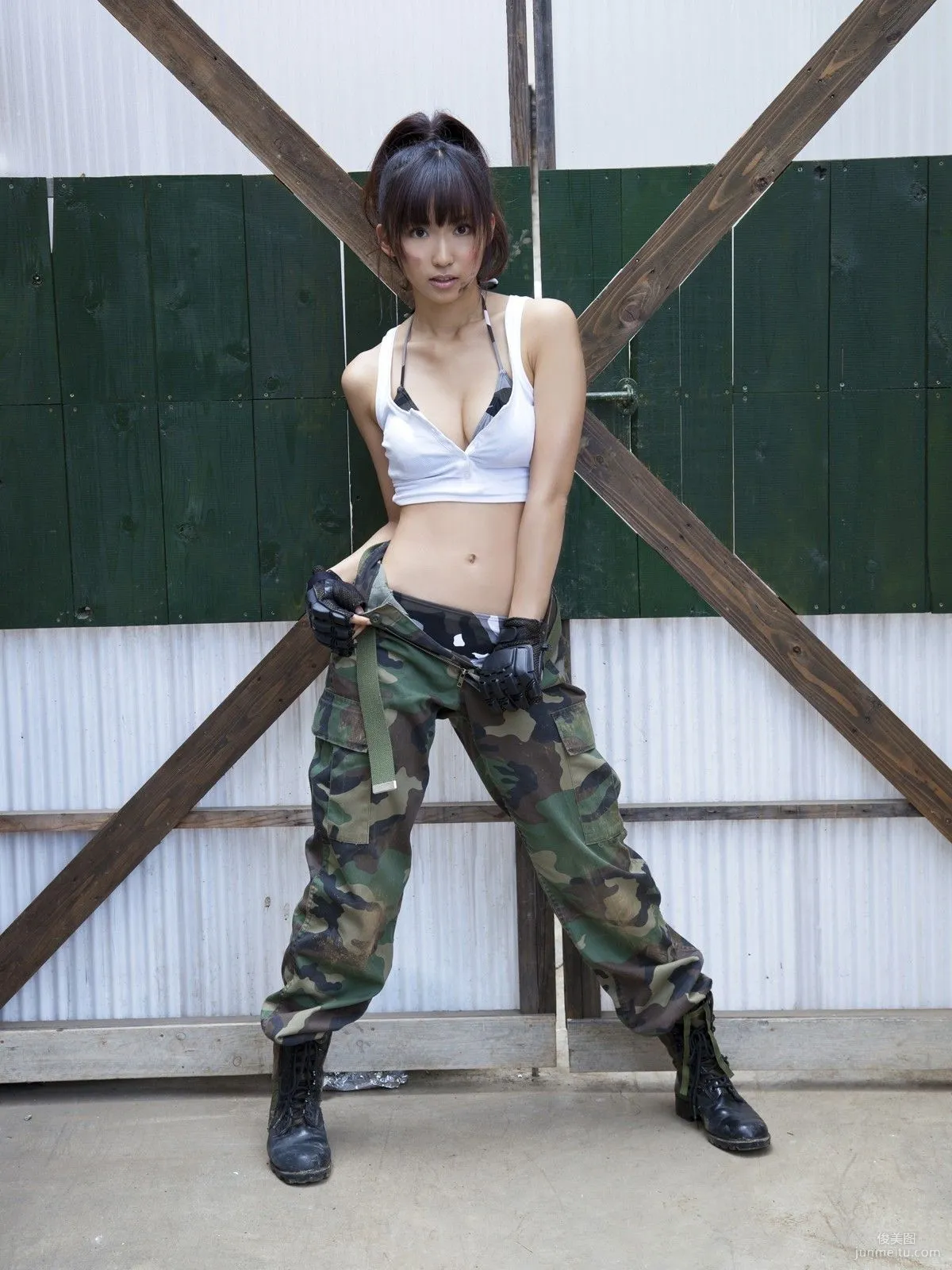 吉木りさ《OFFENSE & DEFENSE》 寫真集 [Sabra.net] Cover Girl 10