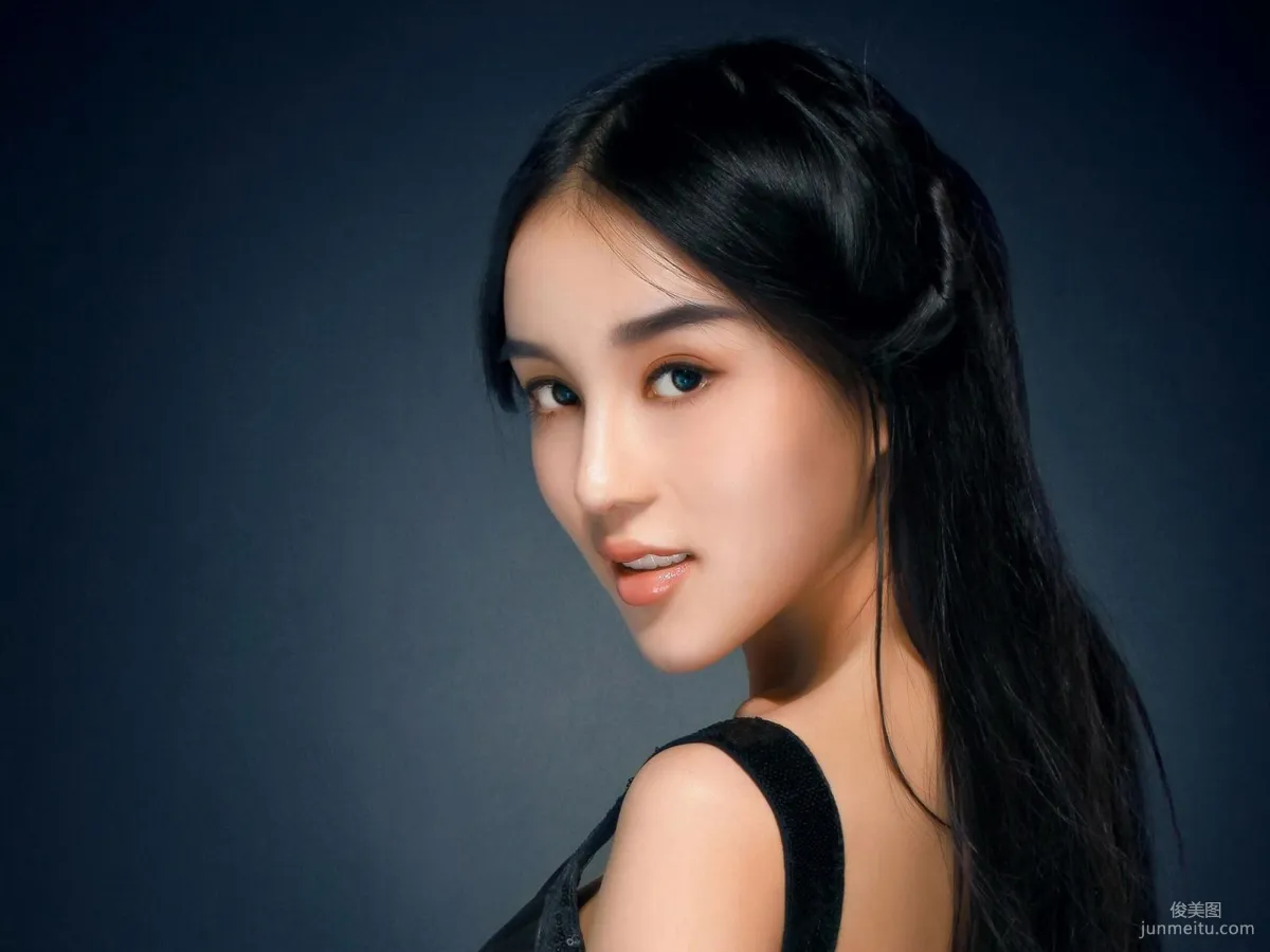 混血美女模特石一伊 棚拍圖片寫真集 3