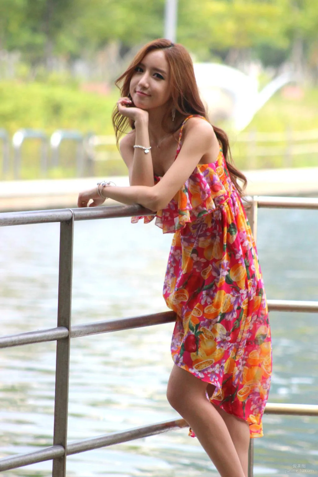 韓國美女李妍允《清新一夏》 寫真集 30