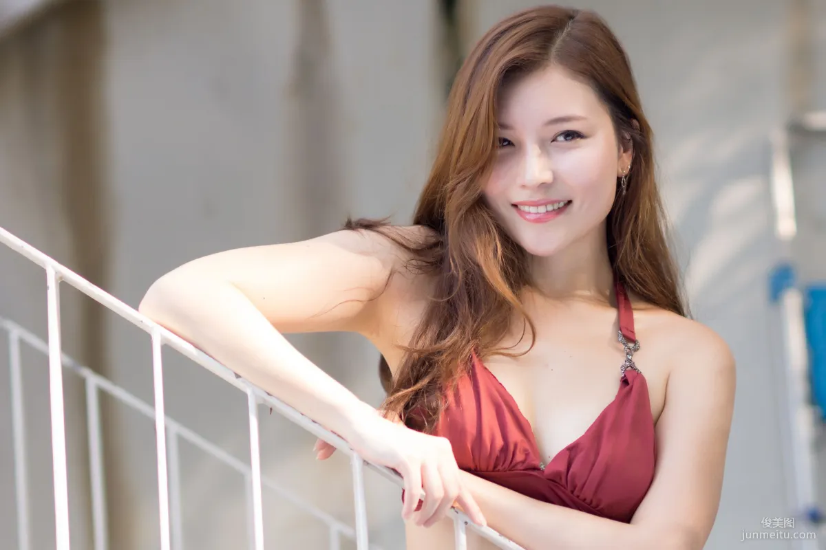 韓國輕熟女模特 Ellie Jung 比基尼 寫真集 32