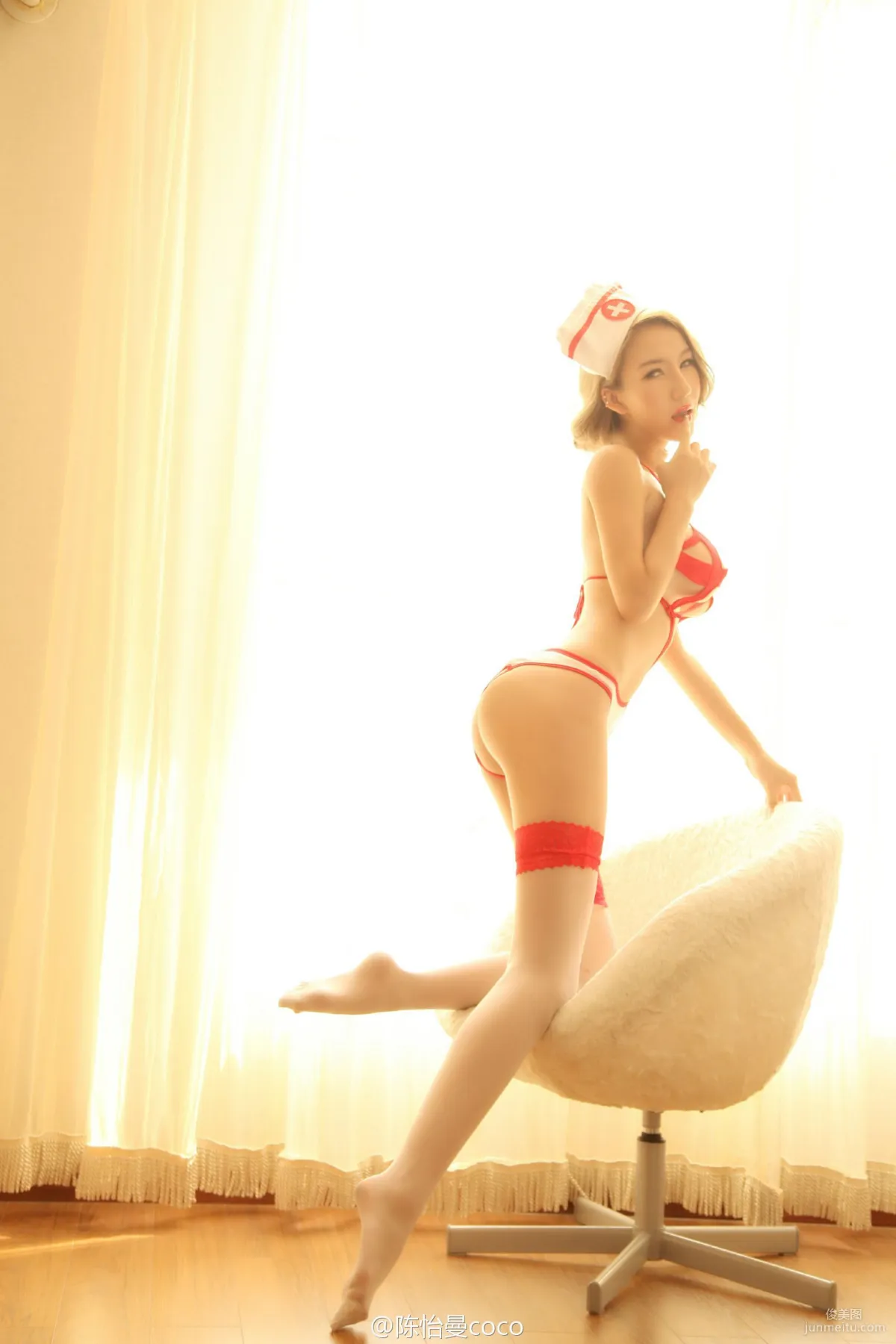 嫩模陳怡曼 - 性感美胸自拍私房圖片合輯 28