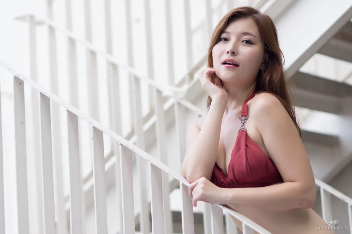 韓國輕熟女模特 Ellie Jung 比基尼 寫真集 25