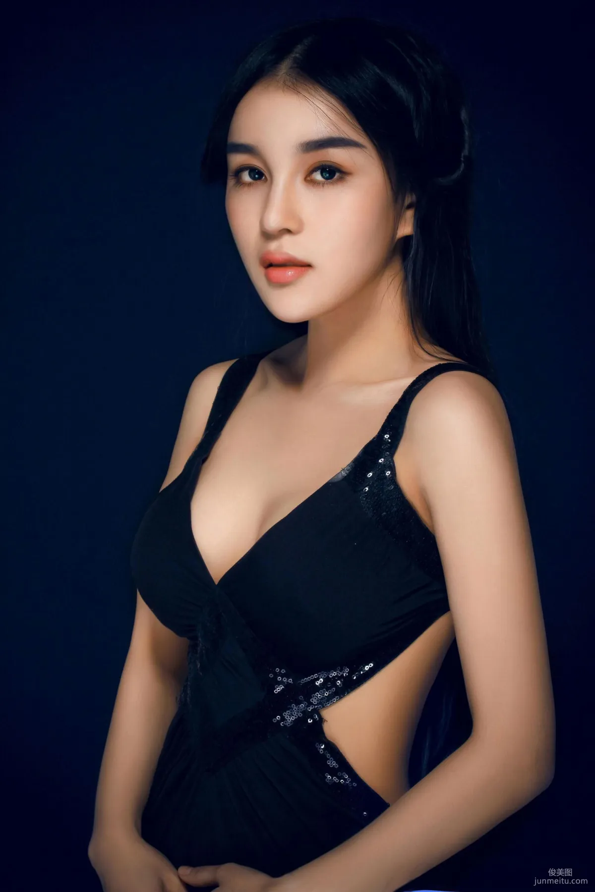 混血美女模特石一伊 棚拍圖片寫真集 9