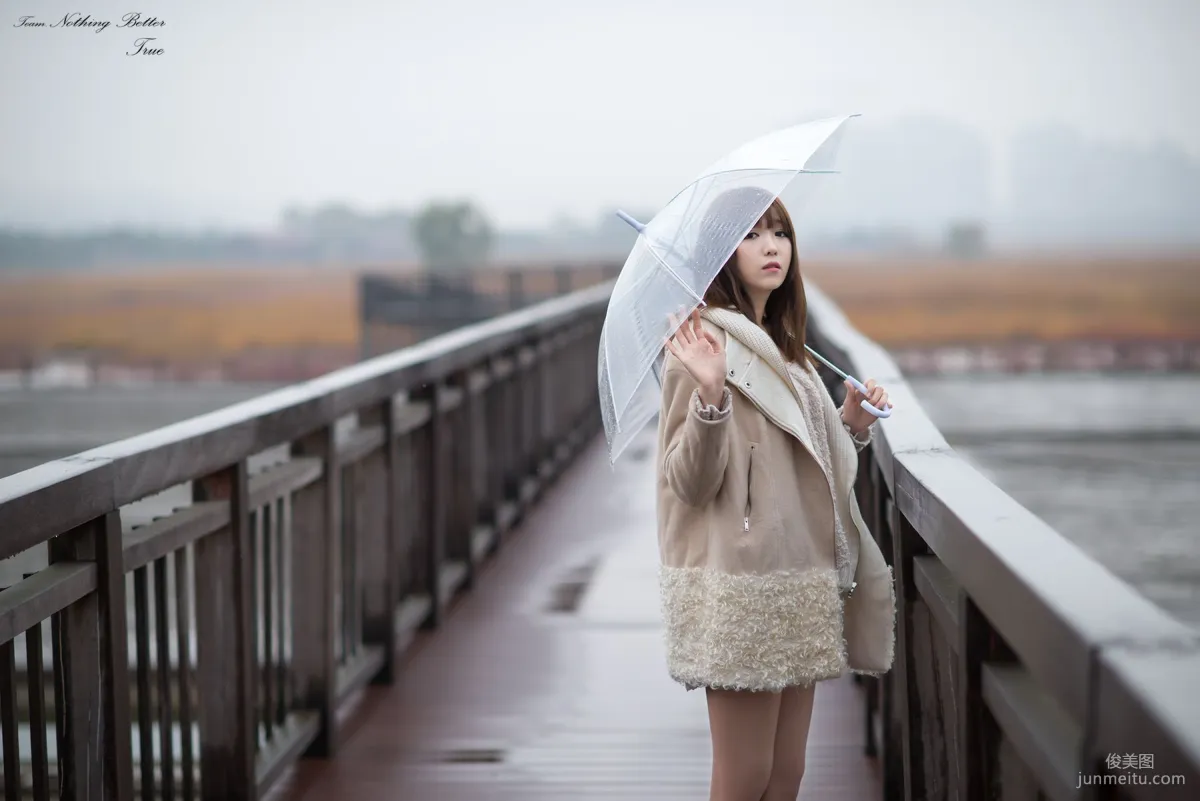 极品韩国美女李恩慧《下雨天街拍》 写真集1