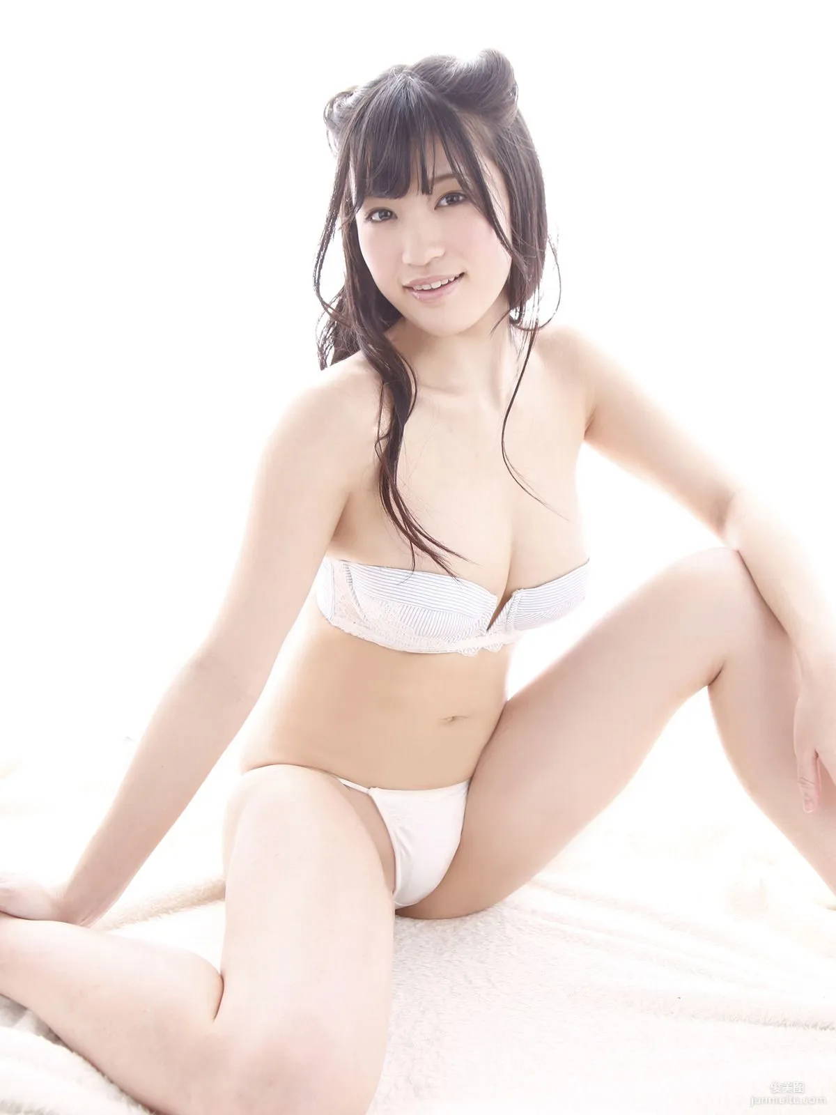 高崎聖子《Gカップで、パイ返しだ!ちゅーの!!》 寫真集 [Sabra.net] Cover Girl 92
