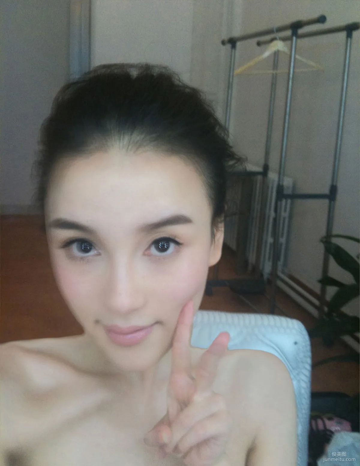 混血美女模特石一伊 棚拍圖片寫真集 17