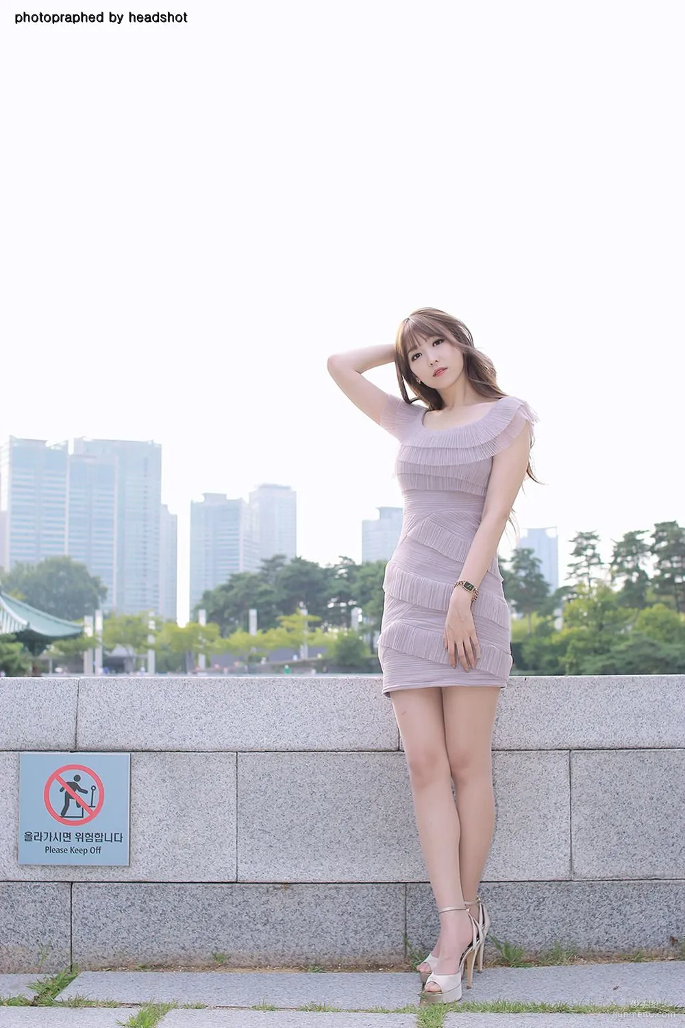 李仁慧《極品公園超短裙氣質女神》寫真集 7