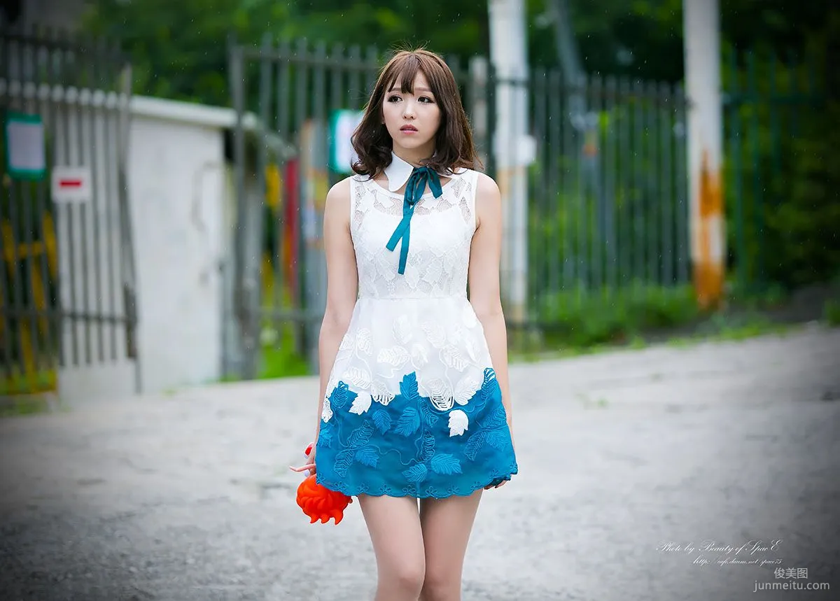 極品女神李恩慧/이은혜《街拍蕾絲連衣裙》 寫真集 41
