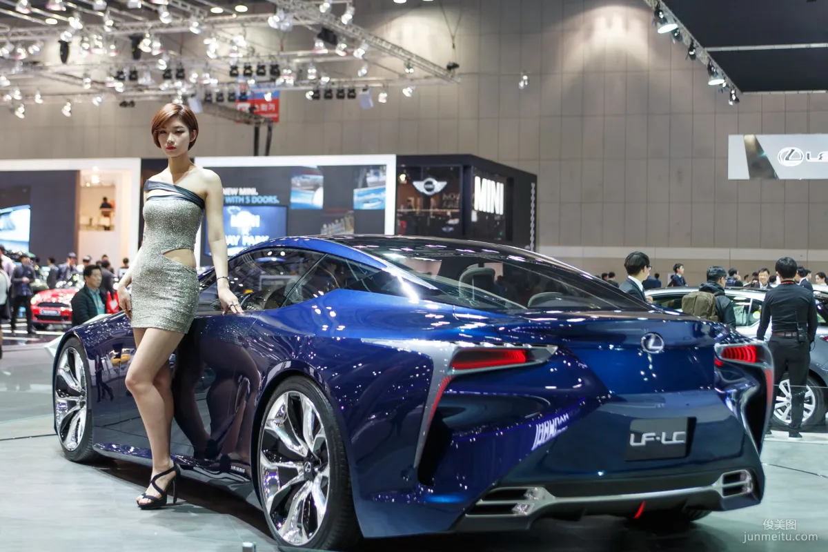 韓國美女崔柳娜《車展圖片》套圖 6