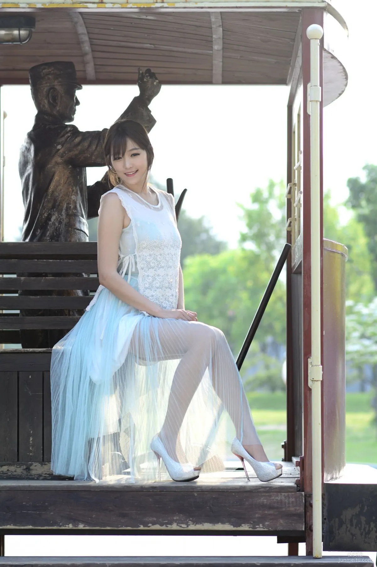 韓國女神李二慧《外拍唯美長裙系列》 寫真集 86