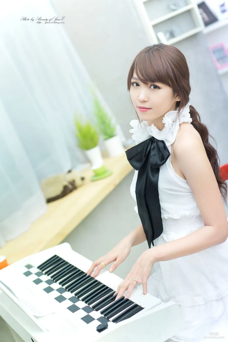 韓國美女李二慧《鋼琴少女》寫真集 12