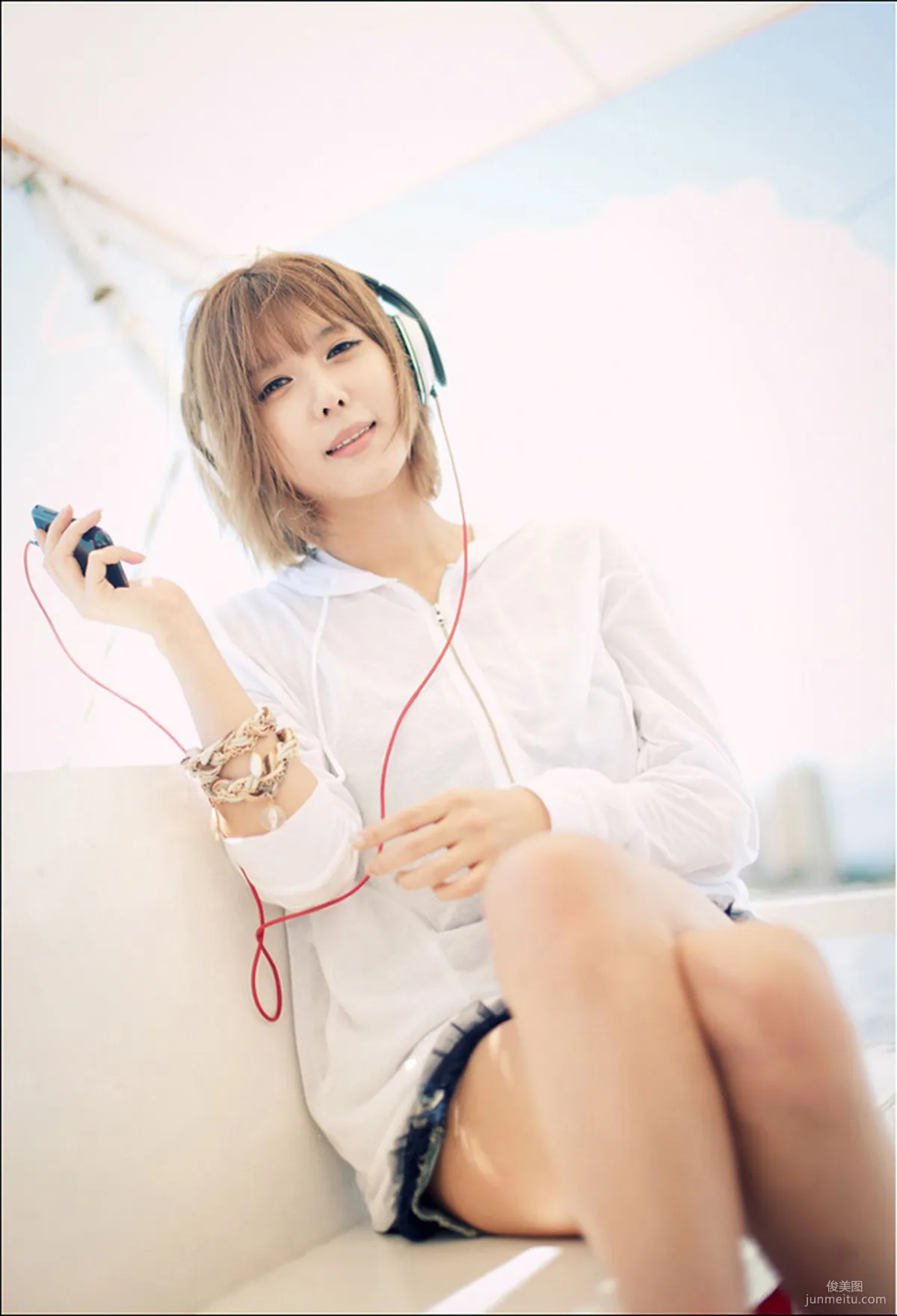 许允美(허윤미)《清新耳机少女》写真集18