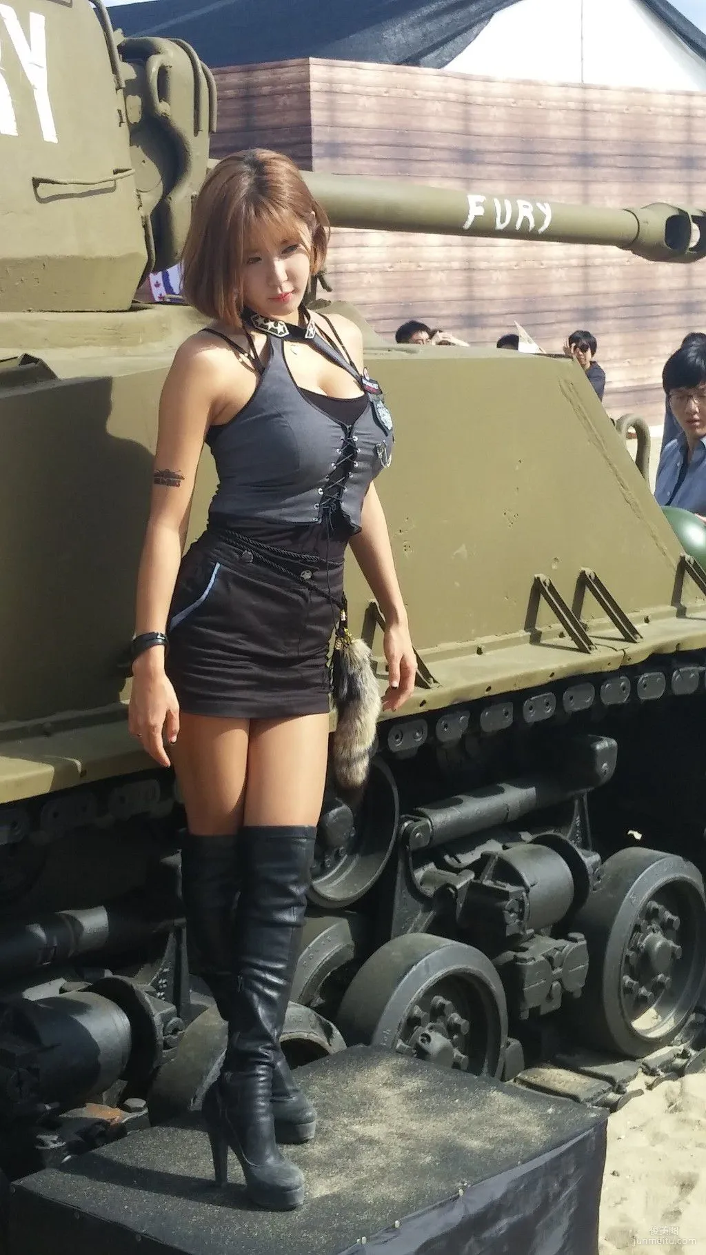 許允美《釜山坦克世界》套圖 60