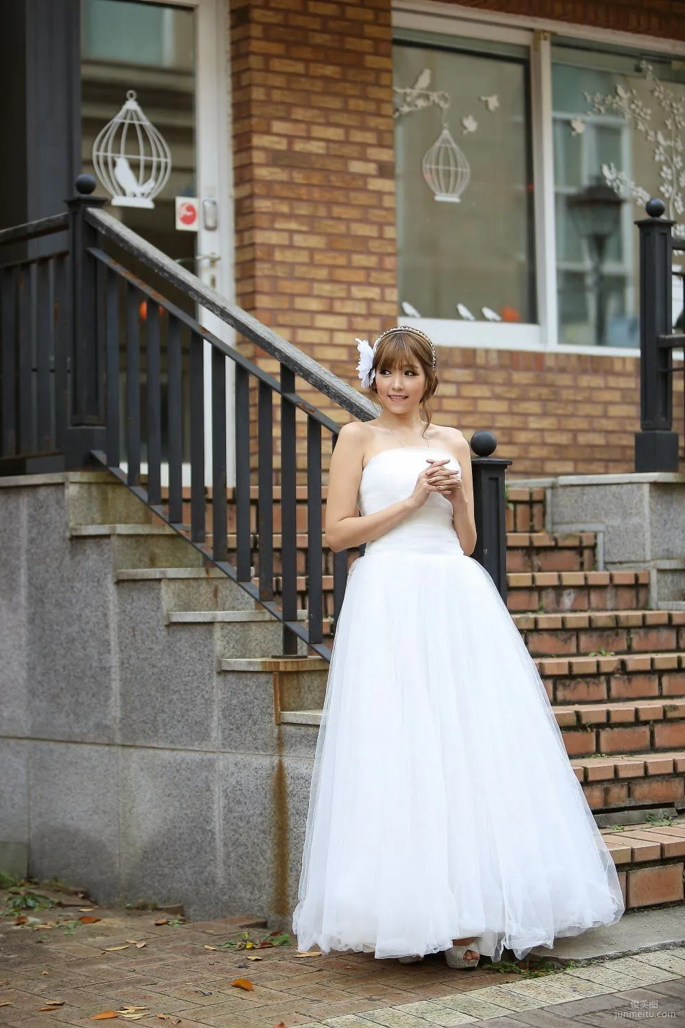 李恩慧《外拍唯美婚紗系列》寫真集套圖 33