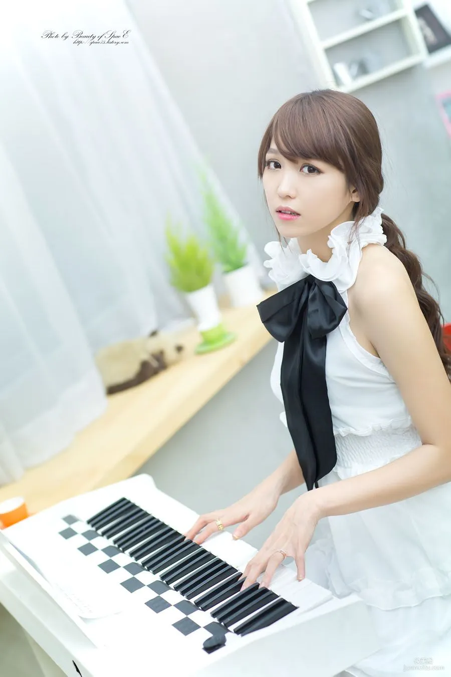 韓國美女李二慧《鋼琴少女》寫真集 11