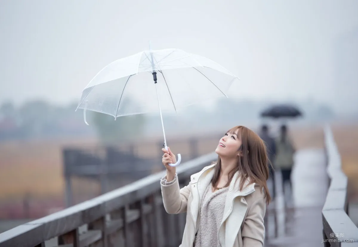 極品韓國美女李恩慧《下雨天街拍》 寫真集 19
