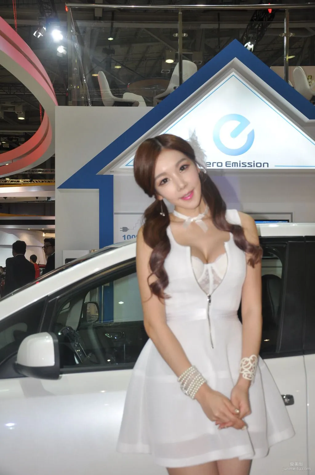 韓國車模李真英《車展圖片系列》合輯 16