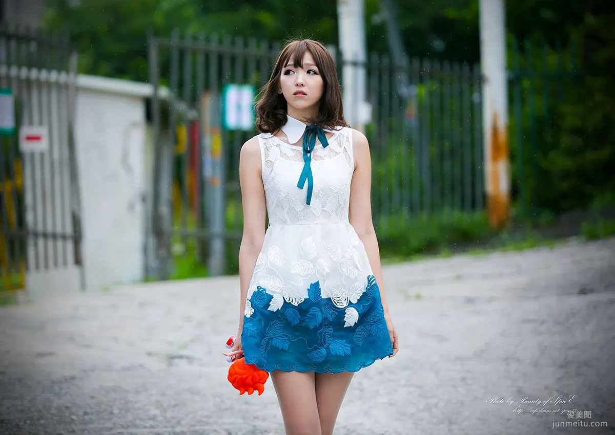 極品女神李恩慧/이은혜《街拍蕾絲連衣裙》 寫真集 21