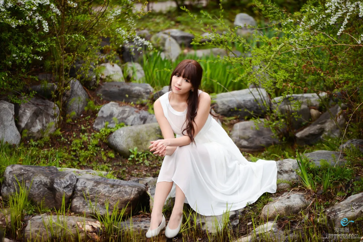 李恩慧《唯美白色长裙》外拍写真集3
