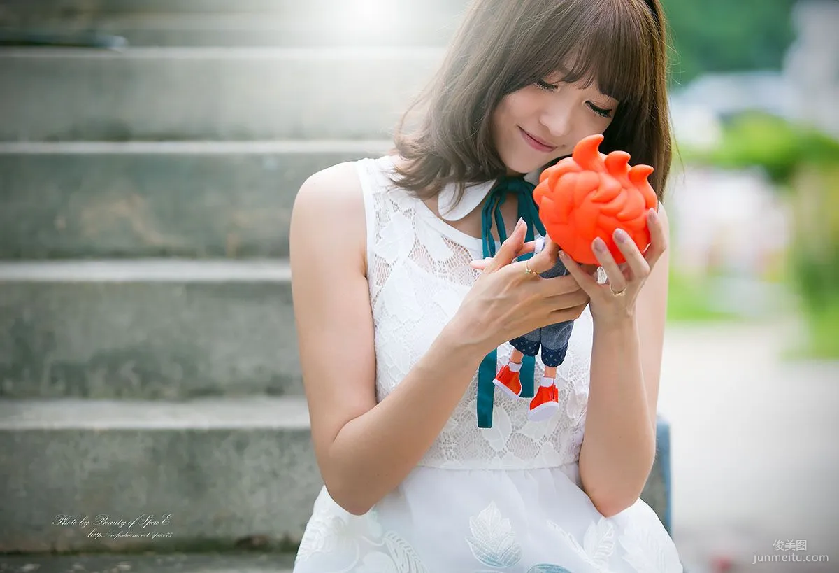 極品女神李恩慧/이은혜《街拍蕾絲連衣裙》 寫真集 30