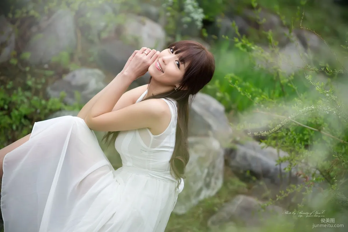 李恩慧《唯美白色长裙》外拍写真集23