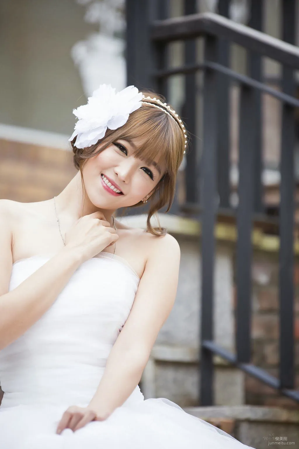 李恩慧《外拍唯美婚紗系列》寫真集套圖 45
