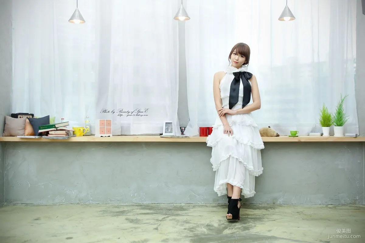韓國美女李二慧《鋼琴少女》寫真集 9