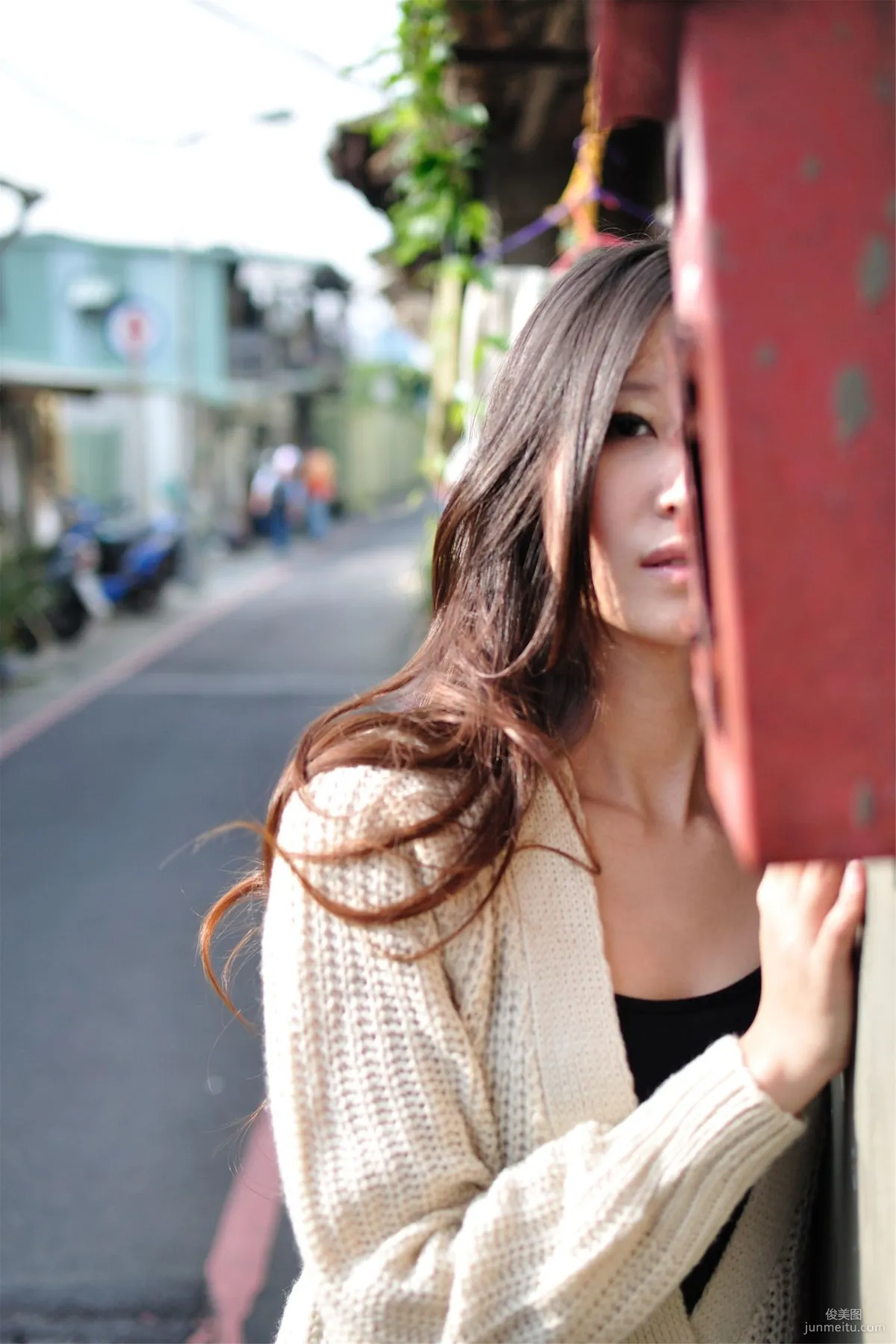 台灣美女模特Pink《永春街外拍》寫真集 12