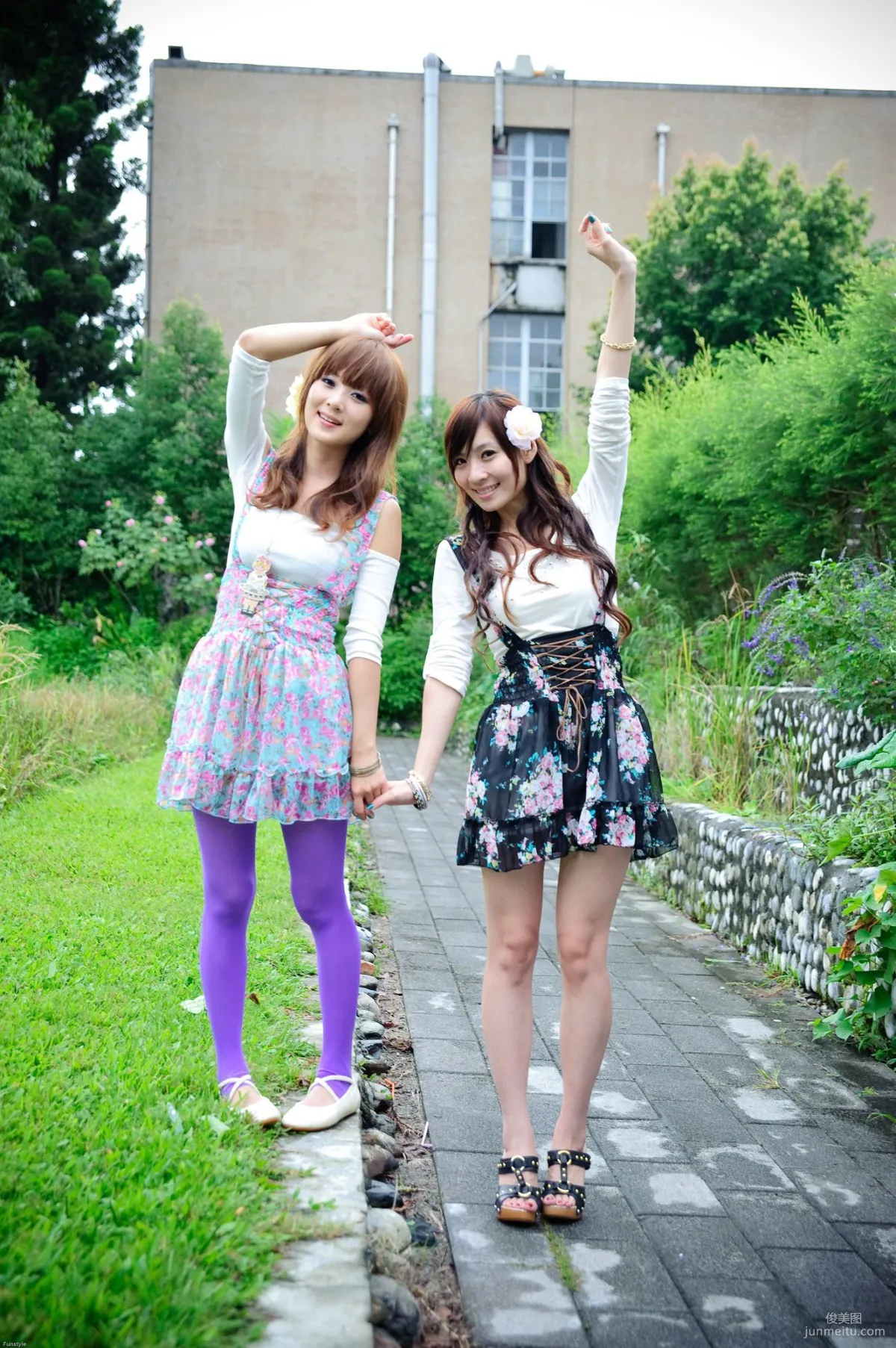 果子Mikako+Minako《台大外拍 II》 寫真集 27