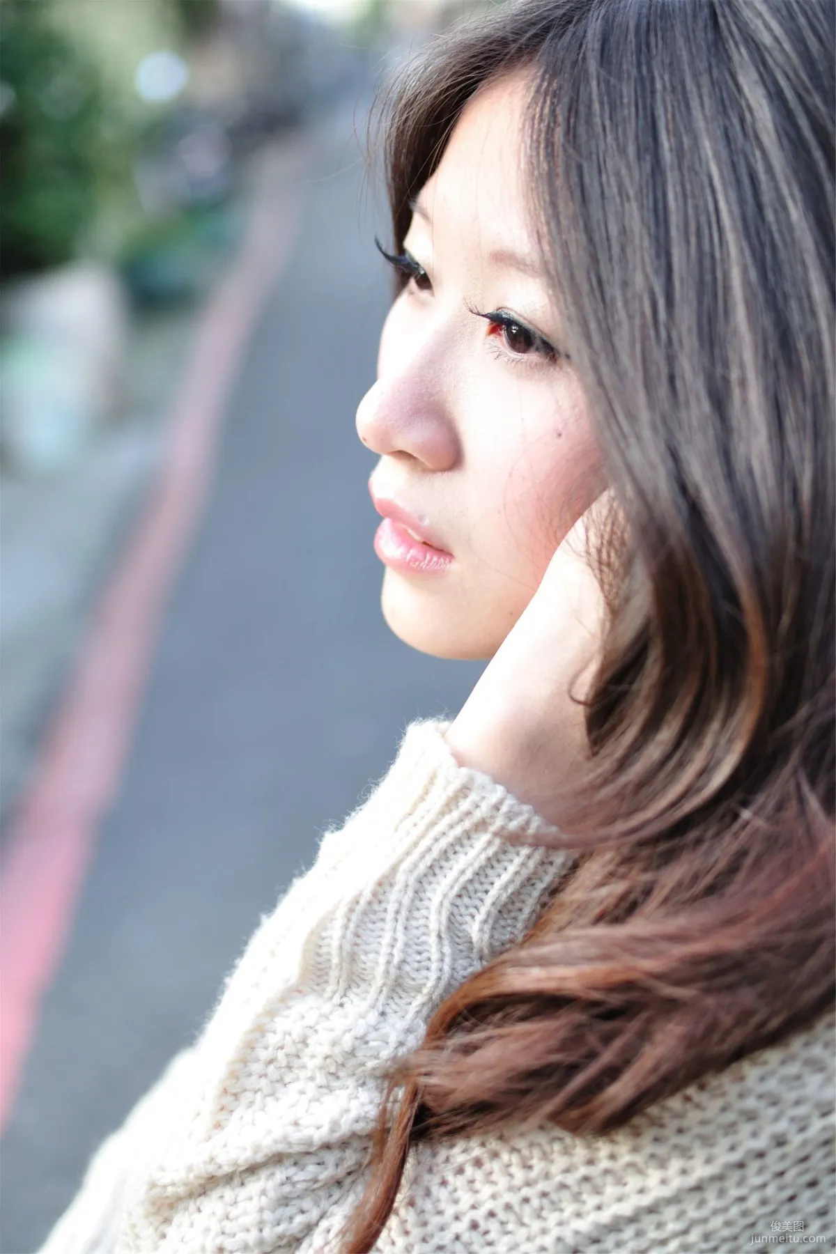 台灣美女模特Pink《永春街外拍》寫真集 7