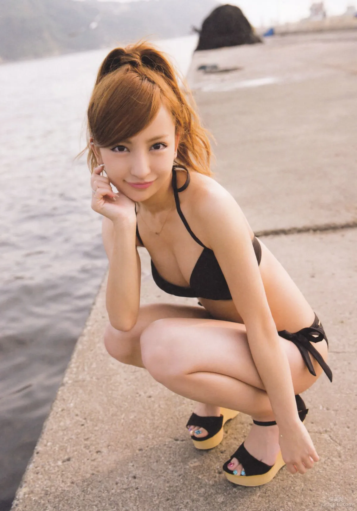 板野友美 AKB48卒業記念《Tomochin ともちん》写真集  9