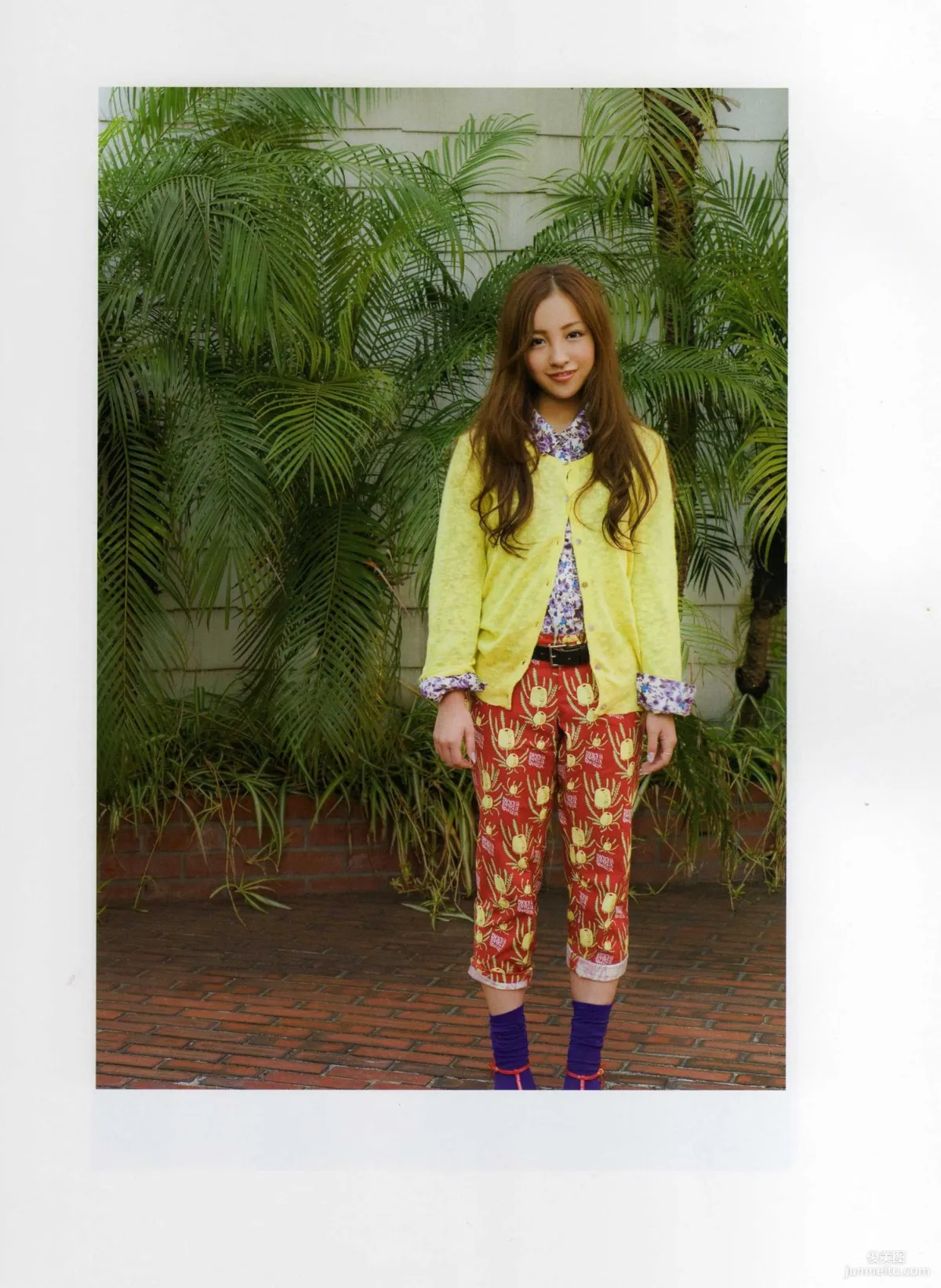 日本AKB48女子組合《2013 Fashion Book内衣秀》寫真集 37