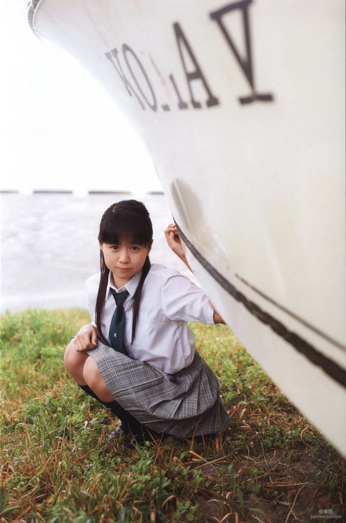 日本美少女組合Juice=Juice《OFFICIAL PHOTO BOOK》寫真集 14