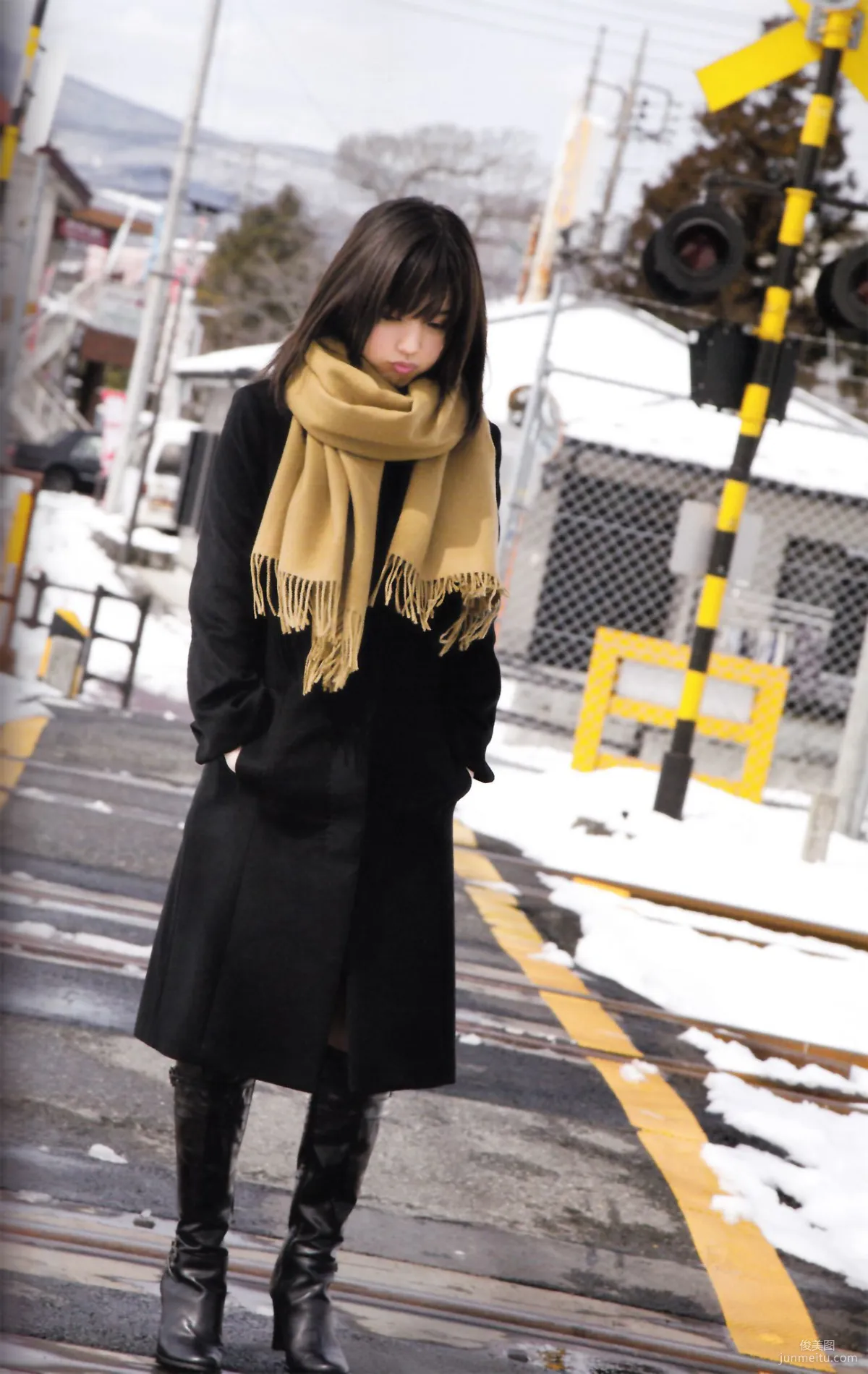 Erina Mano 真野恵裡菜《Manodate》 寫真集 72