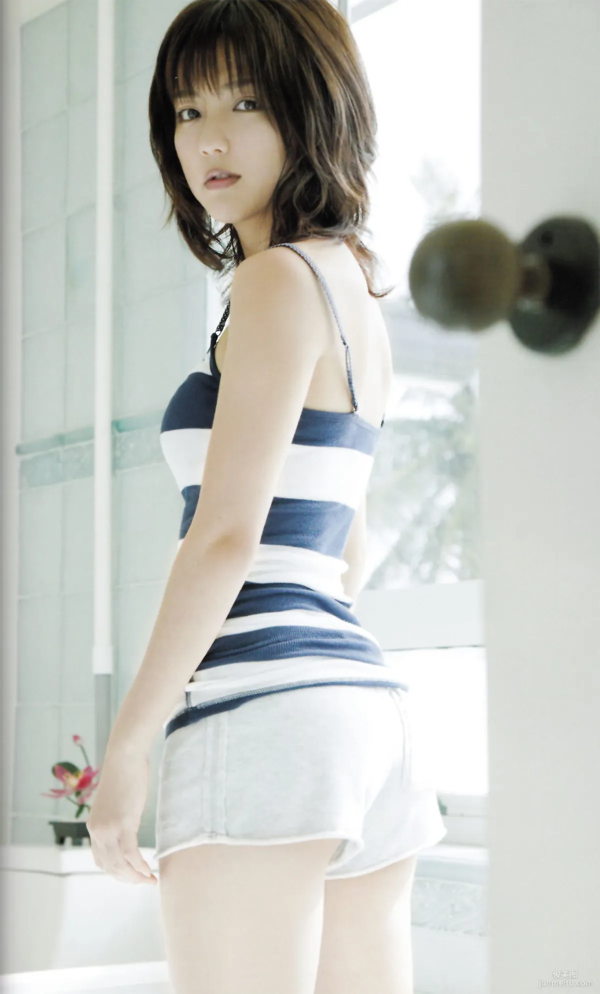 Erina Mano 真野恵裡菜《Manodate》 寫真集 36