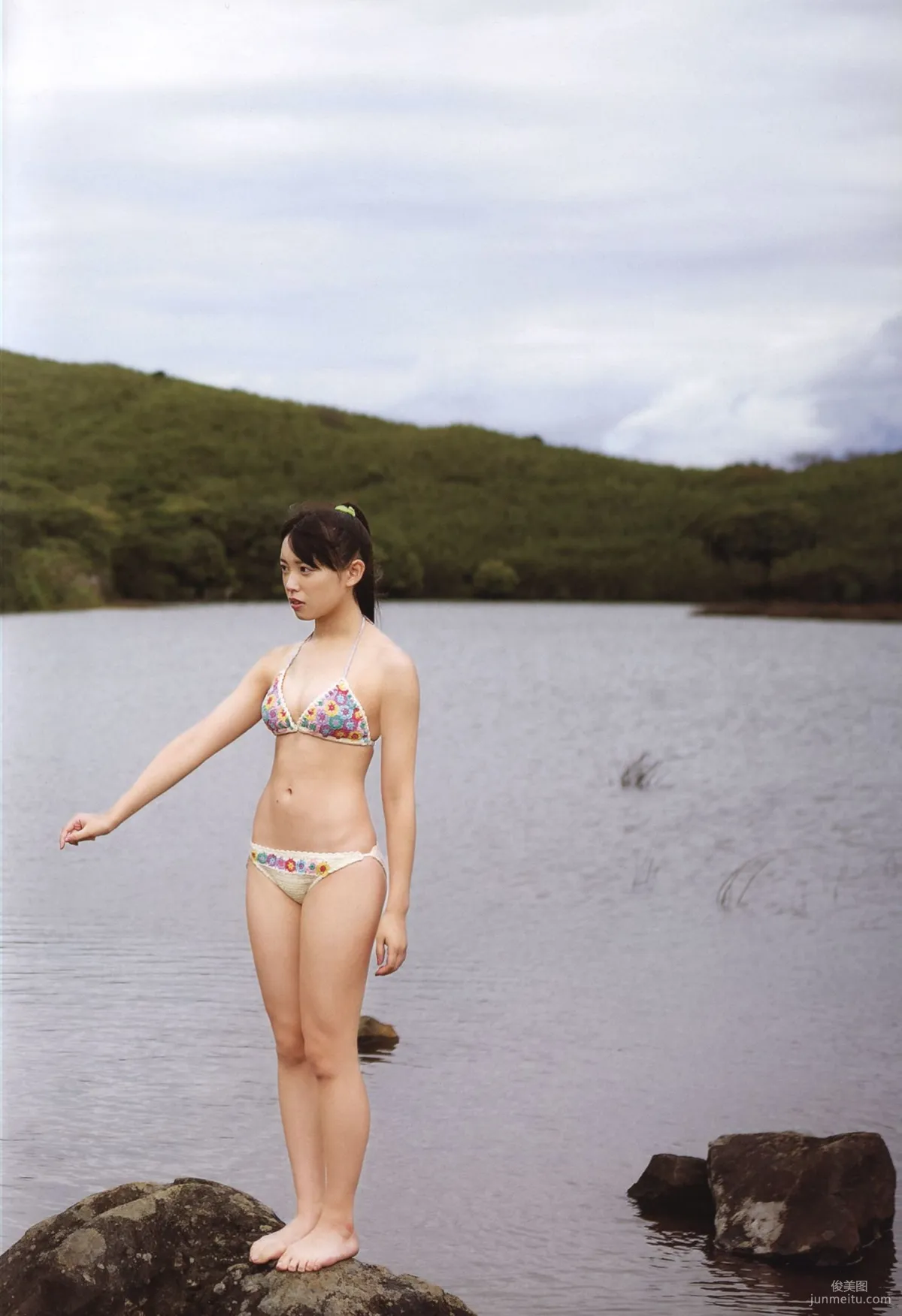 Nakajima Saki 中島早貴《N20》寫真集 12