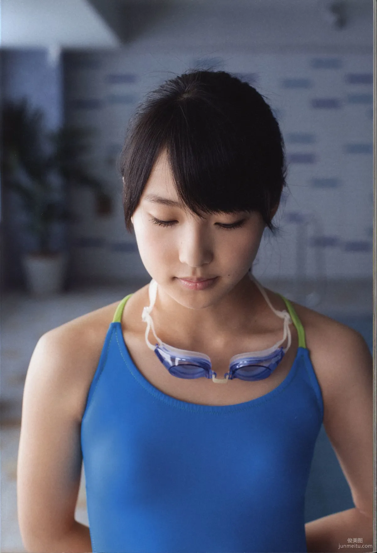 Riho Sayashi 鞘師裡保《太陽》寫真集 94