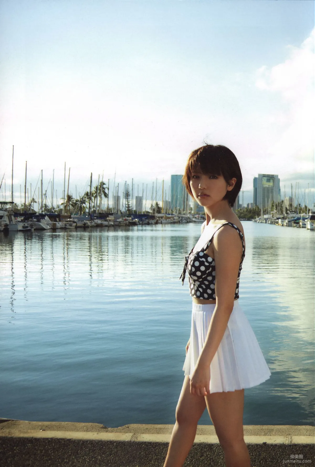 真野惠里菜《まのちゃん ~Dear Friends~ 》写真集95